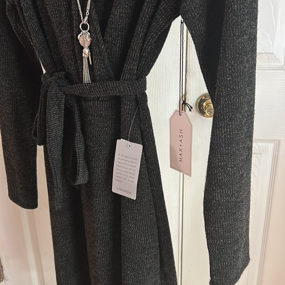 Brand New Max & Ash Sweater Dress - Picture 2 of 3